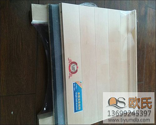 籃球木地板圖片 籃球木地板圖片