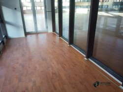 �Ҹ�ʽ�w���ذ��Ă�����